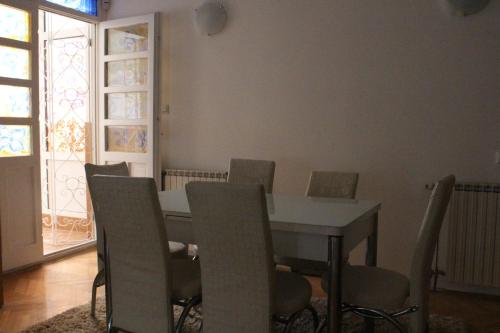Courtyard Residence, Skopje (photo 7)
