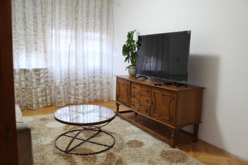 Courtyard Residence, Skopje (photo 4)
