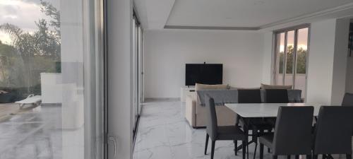 設施, Kiti Village Villa, Cyprus, salt-water pool, 5 bedrooms, Larnaca in 卡斯特拉海灘