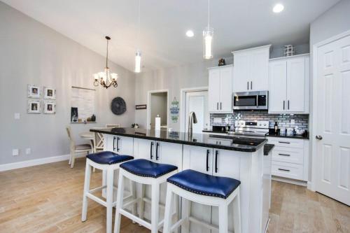 Spacious home with large yard - Perfect for families in North Port (FL)