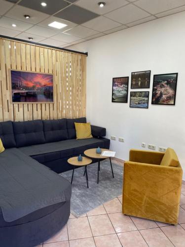 Istaba viesiem, Apartman ROYAL in Husimovci
