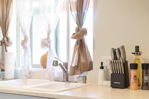 NEW I Hot Tub I Game Room I Arcade 15k Games I Nearby Hikes