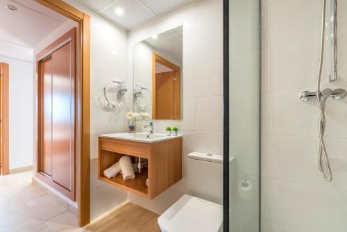 Apartaments Condado - image 13