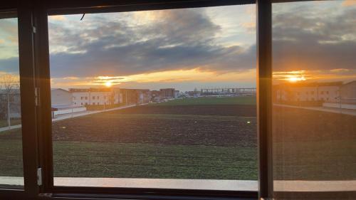 A szálláshely kívülről, KIMMIY hotel贝尔格莱德可眯酒店 in Surčin