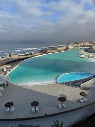 Hermoso departamento con laguna navegable