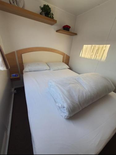 Buxton's Holiday Home - 'Park Holiday's' complex - St Osyth - Clacton-on-Sea Buxton's Holiday Home - 'Park Holiday's' complex - St Osyth - Clacton-on-Sea