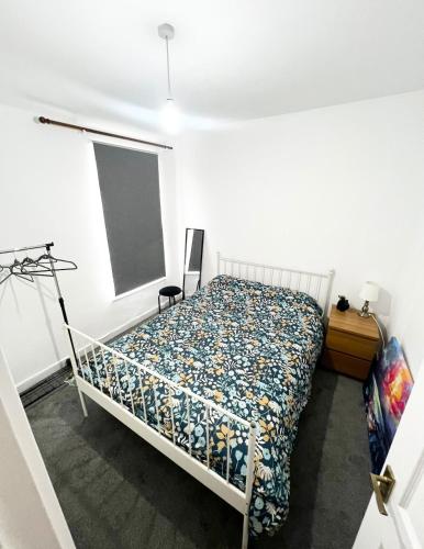 Cute two bedroom house with free street parking, Liverpool (fotografie 8)