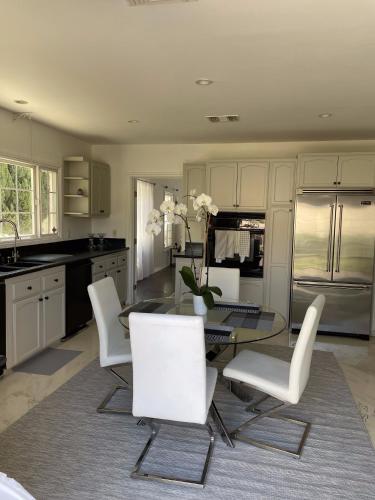 3 Bd Beverly Hills House in Los Angeles, USA