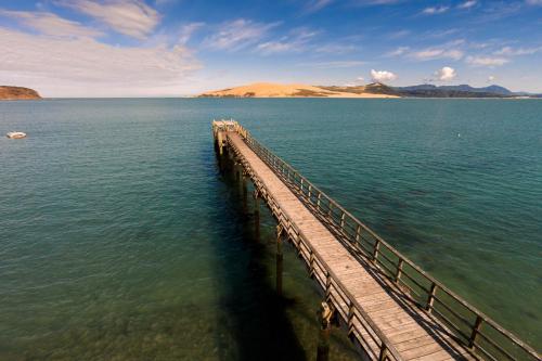 180 Degrees Opononi in โอโปโนนี