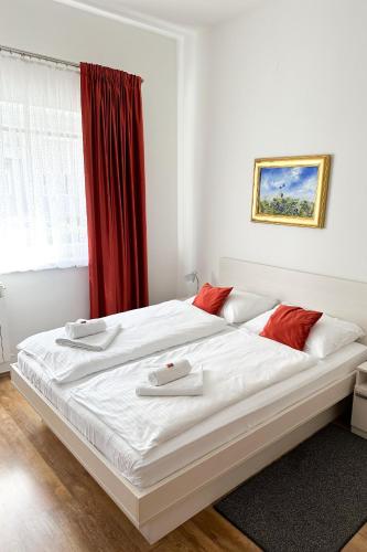 Triple Room room in Rooms with WiFi Zagreb - 24079