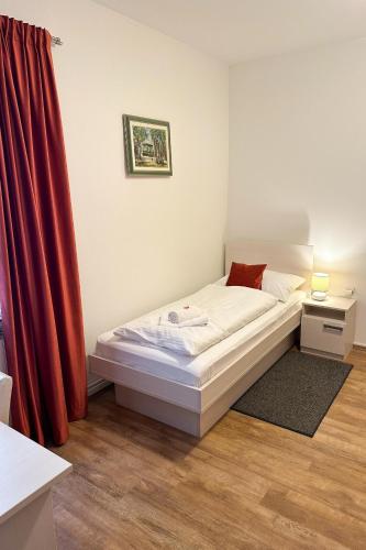 Single Room room in Rooms with WiFi Zagreb - 24079
