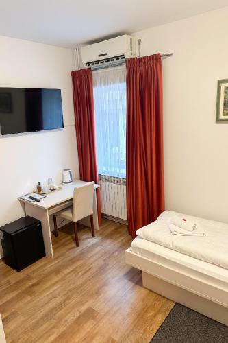 Single Room image 5