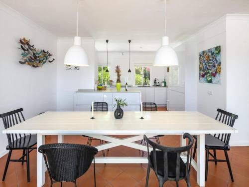 บริการและสิ่งอำนวยความสะดวก, Romantic 3-bedroom villa near Carvoeiro in ซาลิโกส