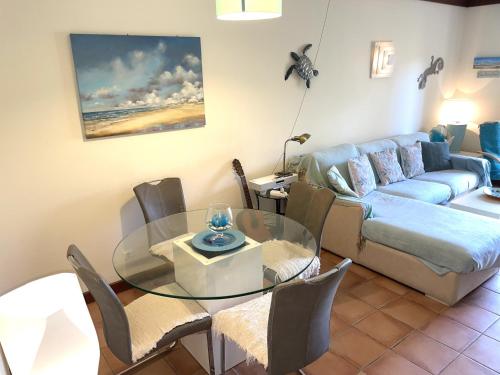 Létesítmények, Coastal holiday home with shared pool in Benagil