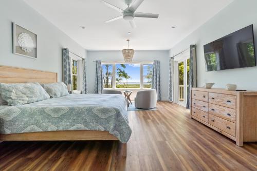 Assateague Holiday House 4BR luxury home with Assateague views and only 5 min drive to the island! in Bayside