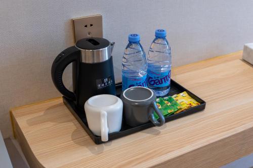 Food and beverages, Shenzhen-Hong Kong Hui Hotel, Futian Port Convention and Exhibition Center near Pok Oi Hospital