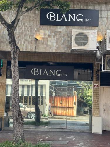 Blanc Inn in Kallang