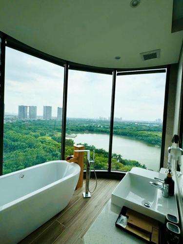 Onsen Ecopark Home in Van Giang