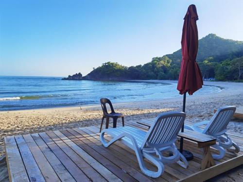 Dolphin Bay Island Resort 海豚岛 in Kota Belud