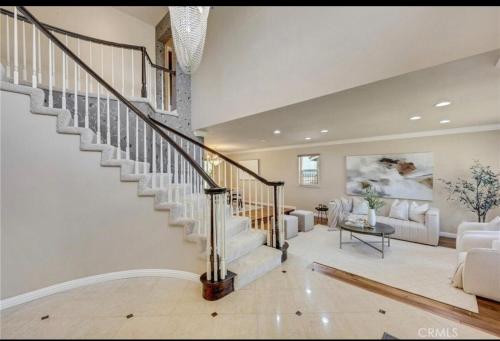 Luxury Design Beautiful Mt View Close to Disney – khách sạn tại Rowland Heights (CA)