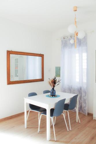 Sea Breeze Garden House