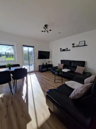 Ferienwohnung am See - Erdgeschoss - Ruhige Lage - Eigener Garten in Borken, Deutschland