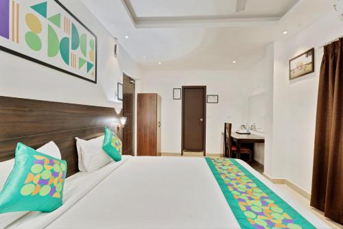 Standard Room image 3