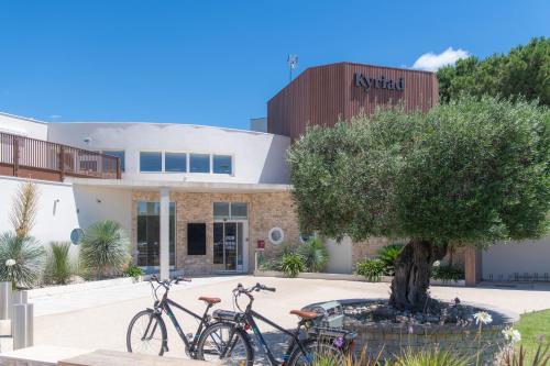 Kyriad Montpellier Est - Lunel Hotel de charme Saint-Seriès