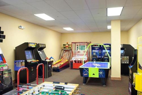 Enjoy 1000 acres of rolling hillside on this equestrian themed resort 1BD condo Enjoy 1000 acres of rolling hillside on this equestrian themed resort 1BD condo