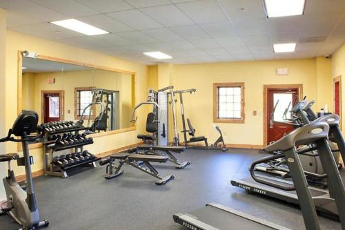 Enjoy 1000 acres of rolling hillside on this equestrian themed resort 1BD condo Enjoy 1000 acres of rolling hillside on this equestrian themed resort 1BD condo