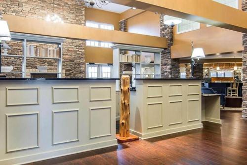 Enjoy 1000 acres of rolling hillside on this equestrian themed resort 1BD condo Enjoy 1000 acres of rolling hillside on this equestrian themed resort 1BD condo