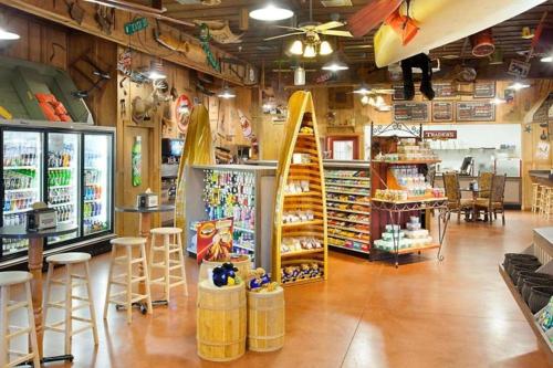 Enjoy 1000 acres of rolling hillside on this equestrian themed resort 1BD condo Enjoy 1000 acres of rolling hillside on this equestrian themed resort 1BD condo