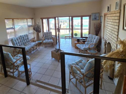 Bee Unique Bee Unique