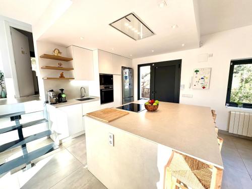 Mi casa soñada (Mi casa sonada) in กินต์ มาร์