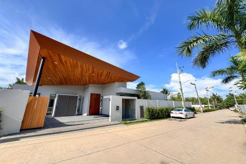 New & Exclusive! Private 4BR Zenithy Luxe Pool Villa near Laguna, Ban Pak Lak (photo 9)