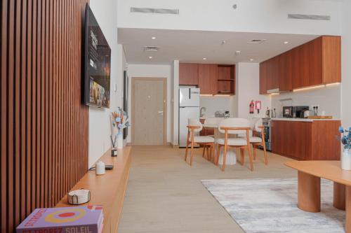 High-End Luxury 1BR in Port De La Mer near J1 Beachfront, Dubai, Dubai (foto 6)