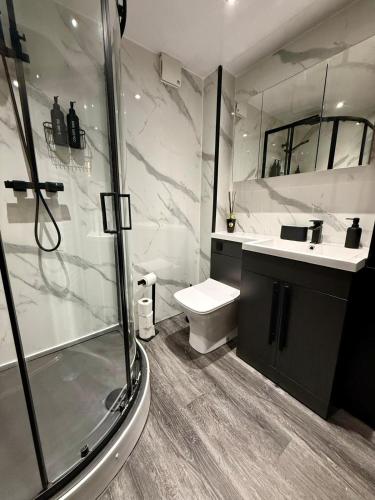 2 Bedroom Apartment near Glasgow City Centre, Celtic Park and Emirates Arena near Celtic Park