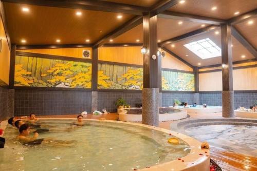 Khoáng nóng Lynn Times Thanh thuỷ Phú Thọ khách sạn 35 tầng & villas in La Phu