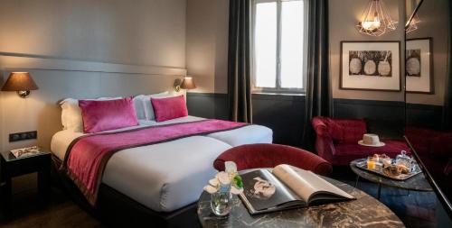 room detail thumbnail 1