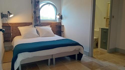 2 twin beds