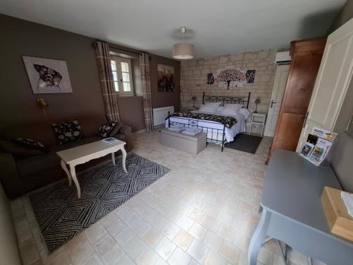 Les Laurielles in Meigne ciems