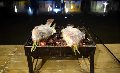 บ่อตกปลาเพียงรักและที่พัก บ่อตกปลาเพียงรักและที่พัก