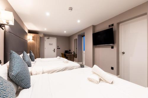 The J Hyde Park Hotel - image 4