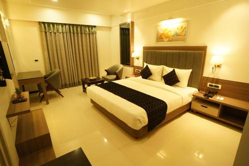 room detail thumbnail 0