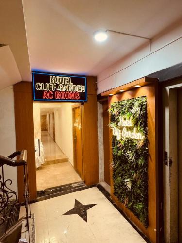 Exterior view, Hotel Cliff Garden in Chembur