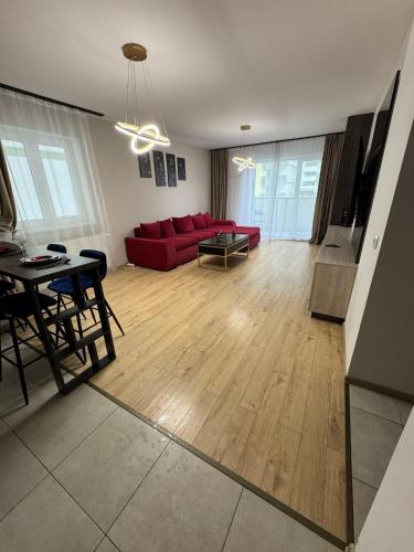 One-Bedroom Apartment room in Luxury Glam Apartments near Coresi Mall - Parking Option