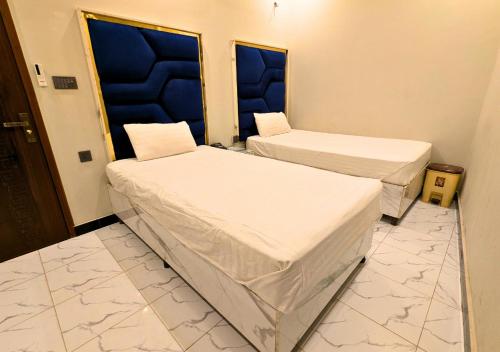 Dove Inn Hotel wahdat road - Lahore