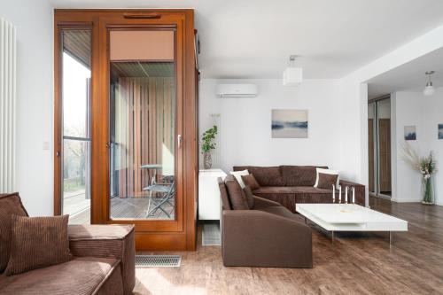 Modern Apartment near Metro Warsaw Center - Kolejowa, Warsaw
