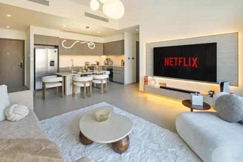 Bella Elite Homes at Grande Signature Full Burj Khalifa and Foutain View - Brand New Luxury Apartment, Dubai (photo 4)