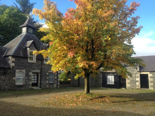 Hearthstanes Steading - image 8